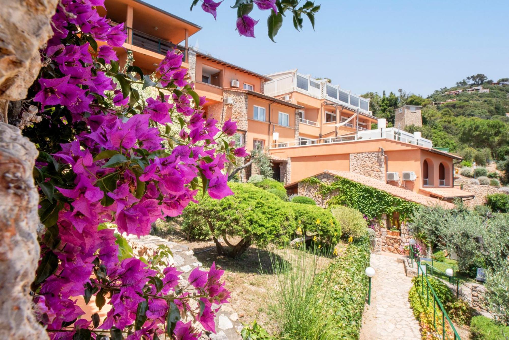 Boutique Hotel Torre Di Cala Piccola Porto Santo Stefano  Zewnętrze zdjęcie