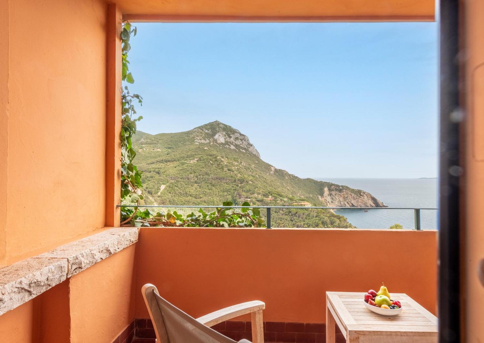 Boutique Hotel Torre Di Cala Piccola Porto Santo Stefano  Zewnętrze zdjęcie